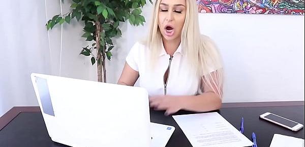  Big Stud Gets To Fuck His Stacked Office Boss Nina Kayy On Her Desk!